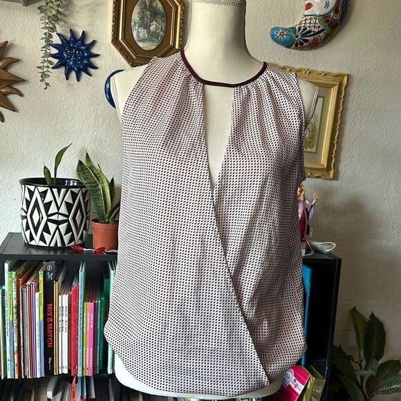 Ann Taylor Size Small White & Burgundy Blouse low V front Satin - Picture 1 of 5